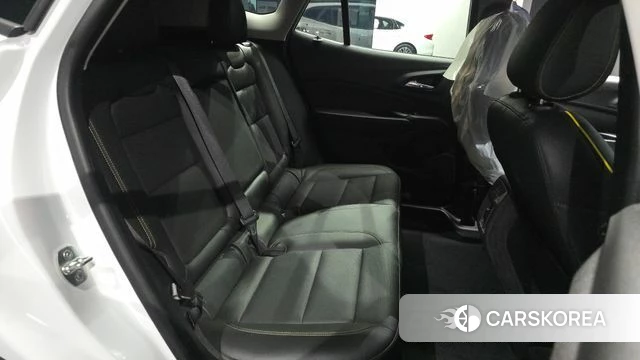 Chevrolet (GM Daewoo) Trax Crossover 2023 Белый из Кореи, фото 2