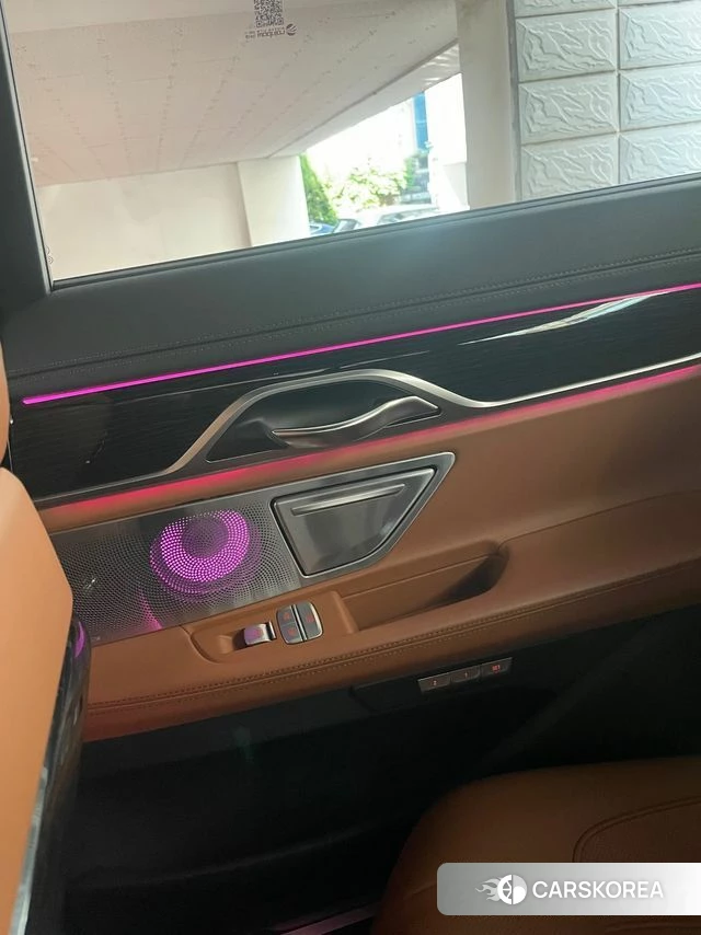 BMW 7 Series (G11) 2018 Черный из Кореи, фото 2