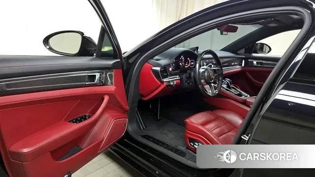 Porsche Panamera (971) 2020 Черный из Кореи, фото 2