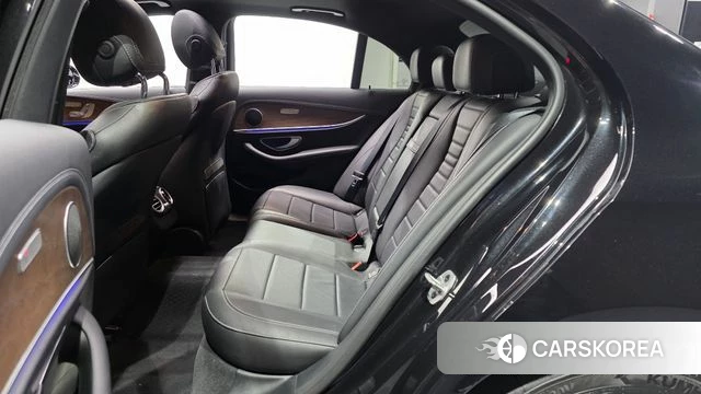 Mercedes-Benz E-Class W213 2021 Черный из Кореи, фото 2