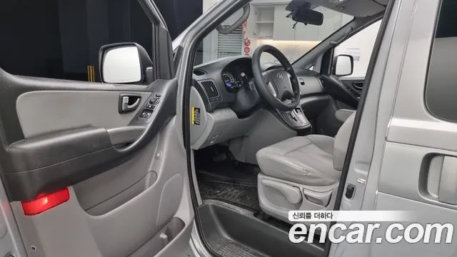 Hyundai The New Grand Starex 2019 Серебристо-серый из Кореи, фото 2