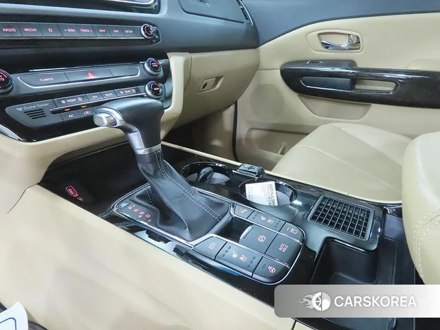 Kia The New Carnival 2018 Черный из Кореи, фото 2