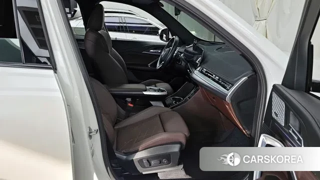 BMW X1 (U11) 2023 Белый из Кореи, фото 2