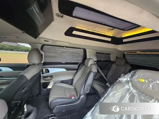 Kia The New Carnival 4th Generation 2024 Черный из Кореи, фото 2