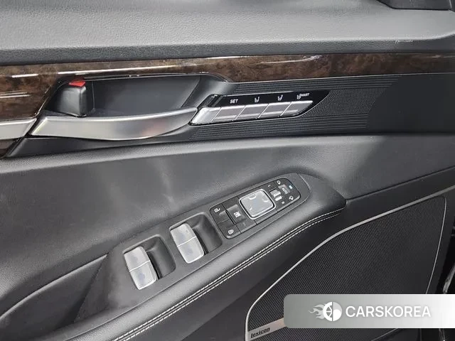 Genesis G90 2019 Черный из Кореи, фото 2