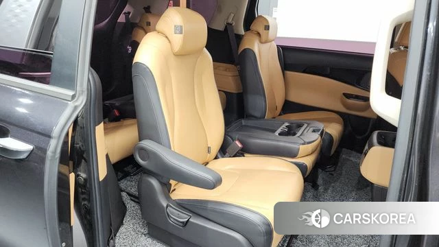 Kia Carnival 4th generation 2020 Серый из Кореи, фото 2