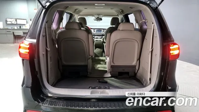 Kia The New Carnival 2018 Черный из Кореи, фото 2