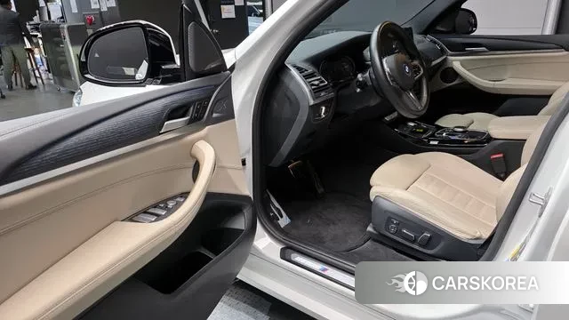 BMW iX3 2024 Белый из Кореи, фото 2