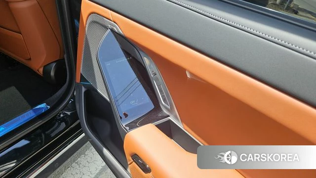 BMW 7 Series (G70) 2025 Черный из Кореи, фото 2