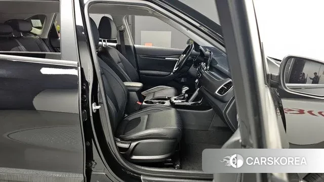 Kia Seltos 2020 Черный из Кореи, фото 2