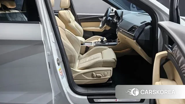 Audi Q5 (FY) 2023 Белый из Кореи, фото 2