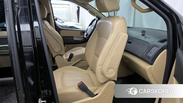 Hyundai The New Grand Starex 2018 Черный из Кореи, фото 2