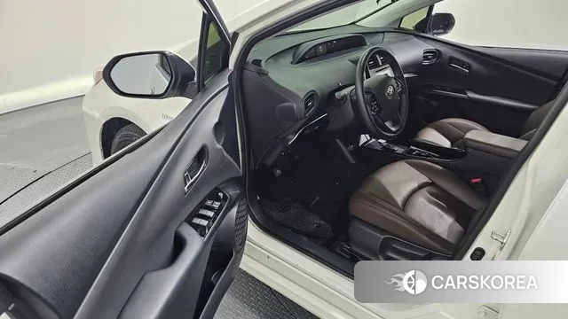 Toyota Prius 4th Generation 2019 Белый из Кореи, фото 2