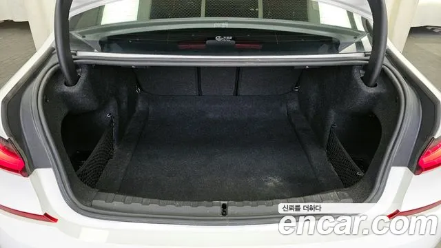 BMW 3 Series (G20) 2022 Белый из Кореи, фото 2