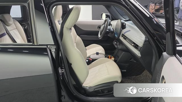 Mini Cooper S 4th Generation 2024 Черный из Кореи, фото 2