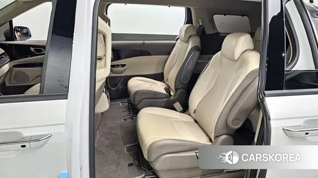 Kia Carnival 4th generation 2023 Белый из Кореи, фото 2