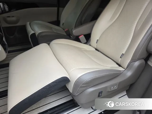 Kia The New Carnival 4th Generation 2024 Белый из Кореи, фото 2