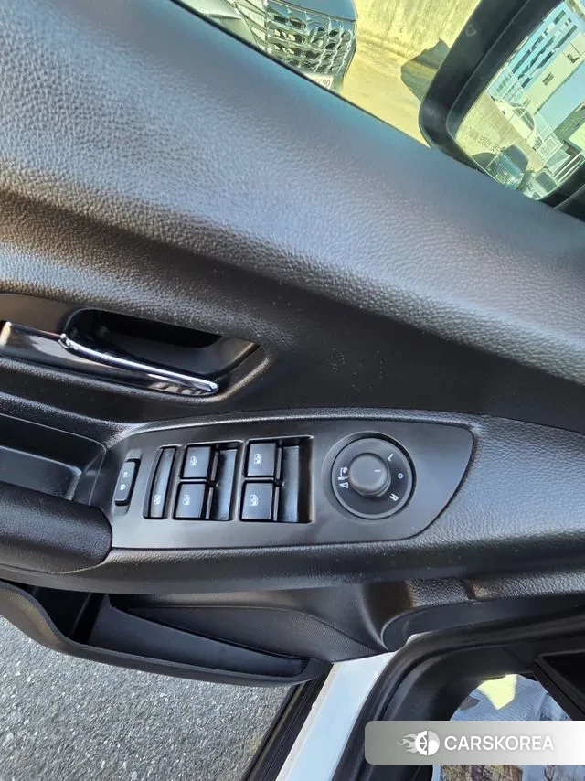 Chevrolet (GM Daewoo) The New Trax 2020 Белый из Кореи, фото 2