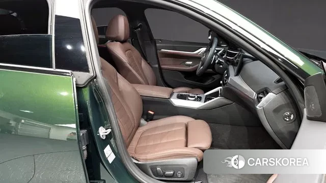 BMW 4 Series (G22) 2024 Зеленый из Кореи, фото 2