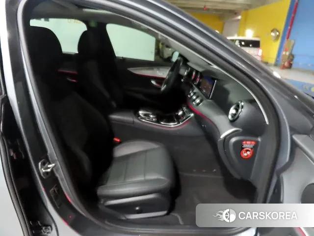 Mercedes-Benz E-Class W213 2019 Серый из Кореи, фото 2