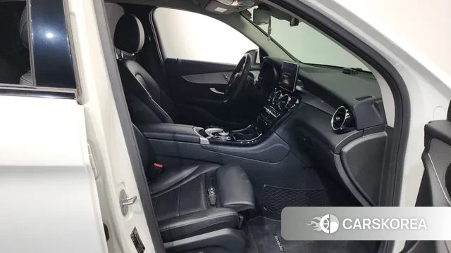 Mercedes-Benz GLC-Class X253 2018 Белый из Кореи, фото 2