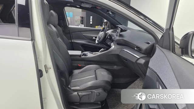 Peugeot 3008 second generation 2020 Белый из Кореи, фото 2