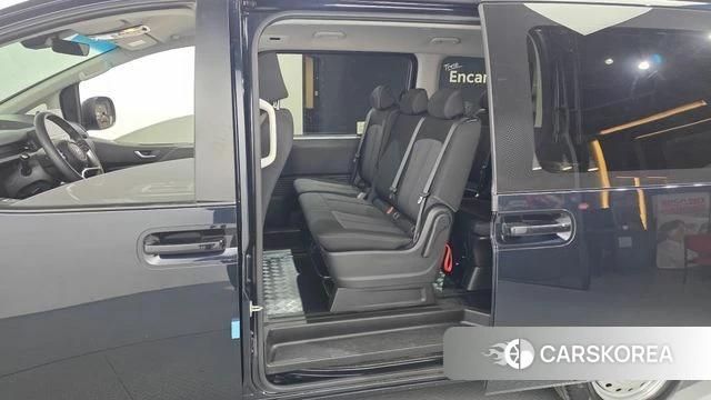 Hyundai Staria 2023 Синий из Кореи, фото 2