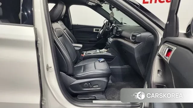 Ford Explorer 6th Generation 2020 Белый из Кореи, фото 2