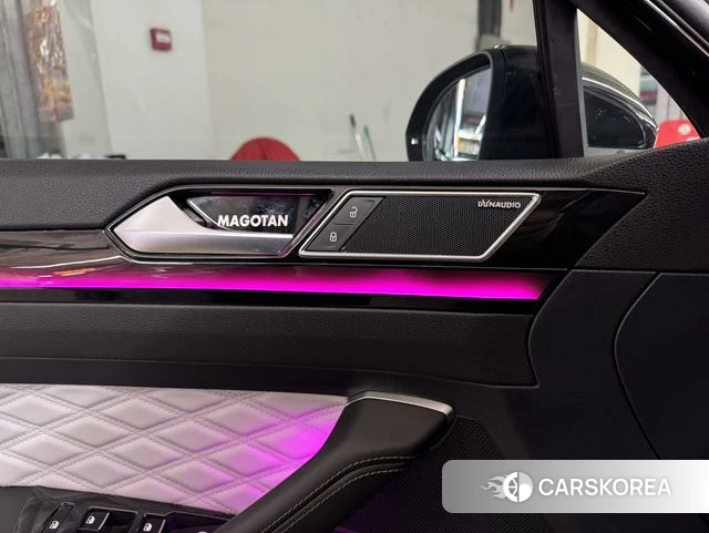 Volkswagen Magotan 2024 Черный из Китая, фото 2