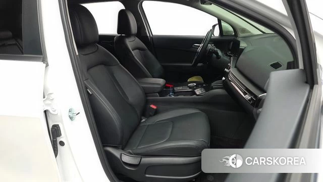 Kia The New Sportage 5th Generation Hybrid 2025 Белый из Кореи, фото 2