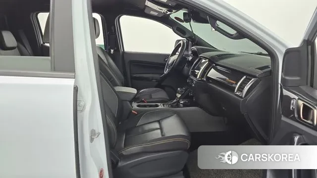 Ford Ranger 3rd Generation 2021 Белый из Кореи, фото 2