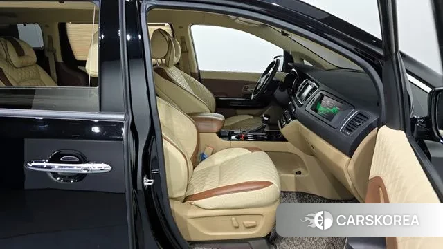 Kia The New Carnival 2020 Черный из Кореи, фото 2