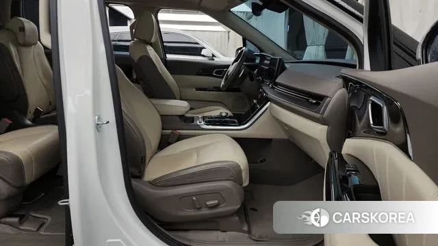 Kia Carnival 4th generation 2023 Белый из Кореи, фото 2