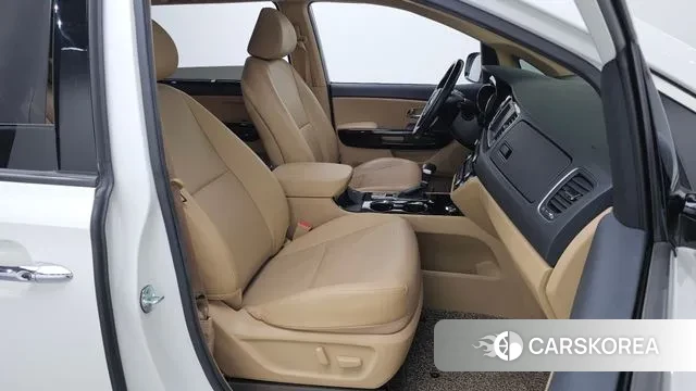 Kia The New Carnival 2019 Белый из Кореи, фото 2