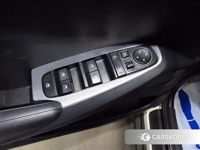 Kia Seltos 2021 Белый из Кореи, фото 2