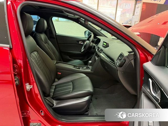 Mazda CX-4 2023 Красный из Китая, фото 2