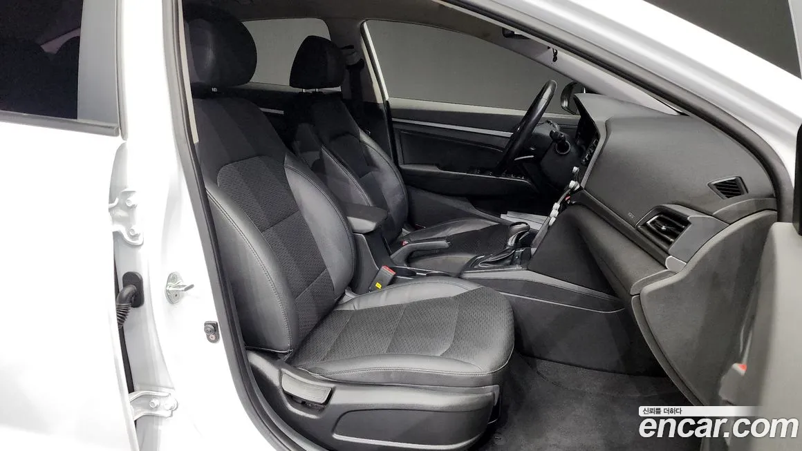 Hyundai The New Avante AD 2019 Белый из Кореи, фото 2