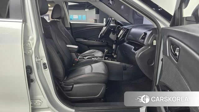 Ssangyong Tivoli Air 2018 Серебряный двухцветный из Кореи, фото 2