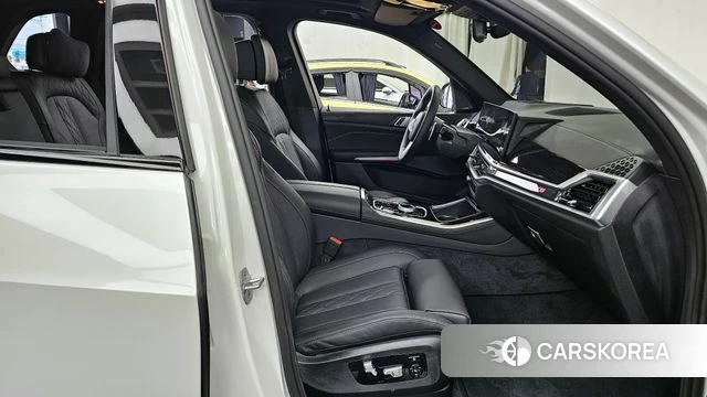 BMW X5 (G05) 2025 Белый из Кореи, фото 2