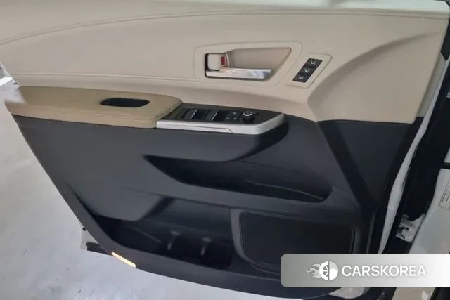 Toyota Sienna 4th Generation 2023 Белый из Кореи, фото 2