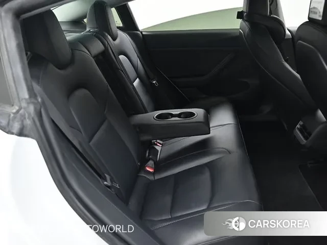 Tesla Model 3 2021 Белый из Кореи, фото 2