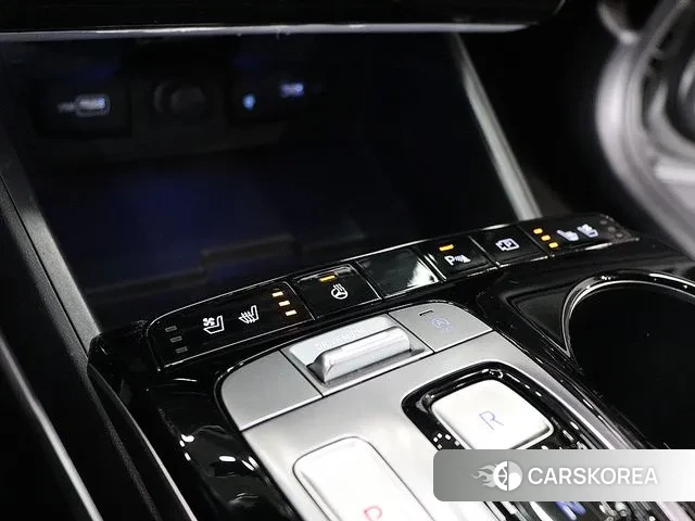 Hyundai Tucson (NX4) 2022 Серебристо-серый из Кореи, фото 2