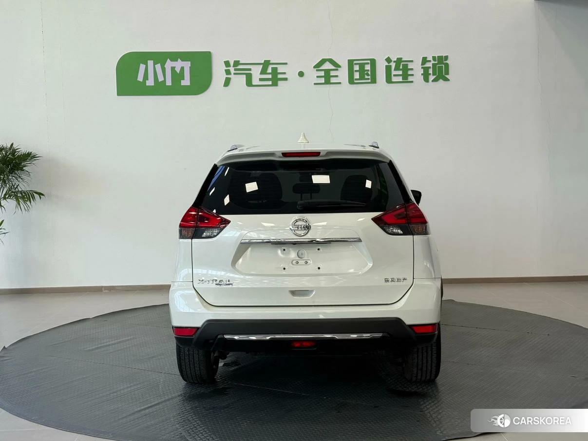 Nissan Qijun 2023 Белый из Китая, фото 2