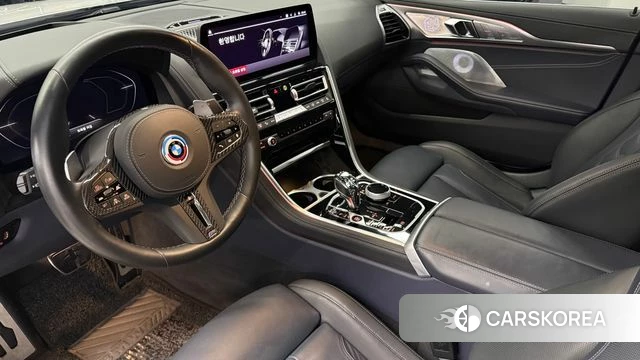 BMW 8 Series (G15) 2024 Белый из Кореи, фото 2