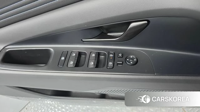 Hyundai The New Avante (CN7) 2024 Серебристо-серый из Кореи, фото 2