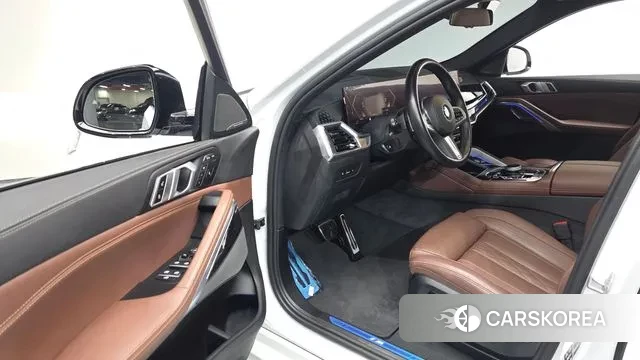 BMW X6 (G06) 2024 Белый из Кореи, фото 2