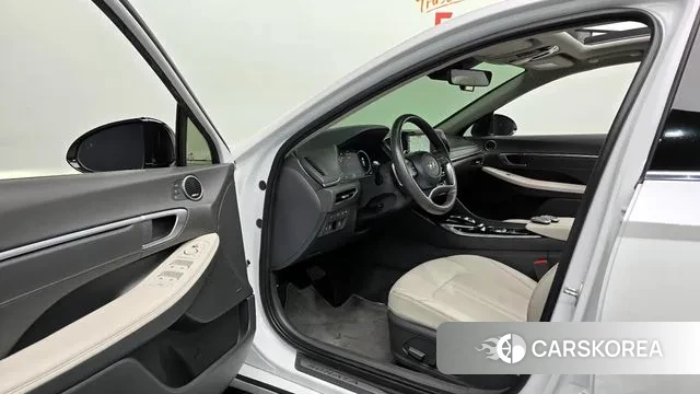 Hyundai Sonata Hybrid (DN8) 2021 Белый из Кореи, фото 2