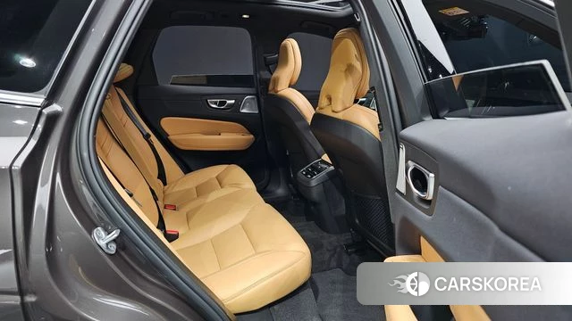 Volvo XC60 second Generation 2023 Серый из Кореи, фото 2