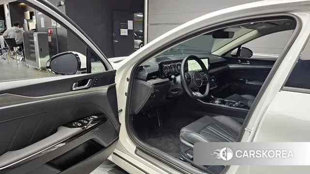 Kia The New K5 3rd generation 2024 Белый из Кореи, фото 2