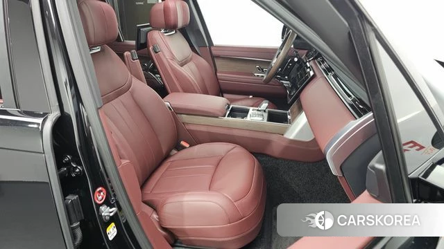 Land Rover Range Rover 5th Generation 2025 Черный из Кореи, фото 2